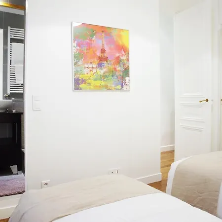 Victor-hugo - 7 Adults Apartment *